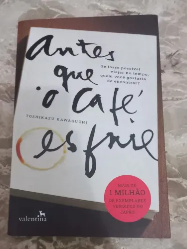 Livro: Antes que o café esfrie