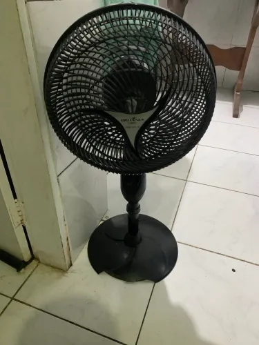 Ventilador britania pequeno