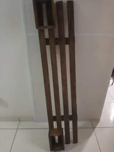 Estou vendendo Linda essa cabeceira rústica de cama de casal facil de parafusar na parede.
