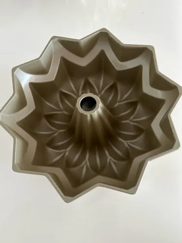 Forma Nordic Ware