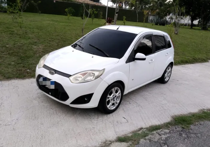 Ford Fiesta SE 1.0 8V Flex 5P 2014