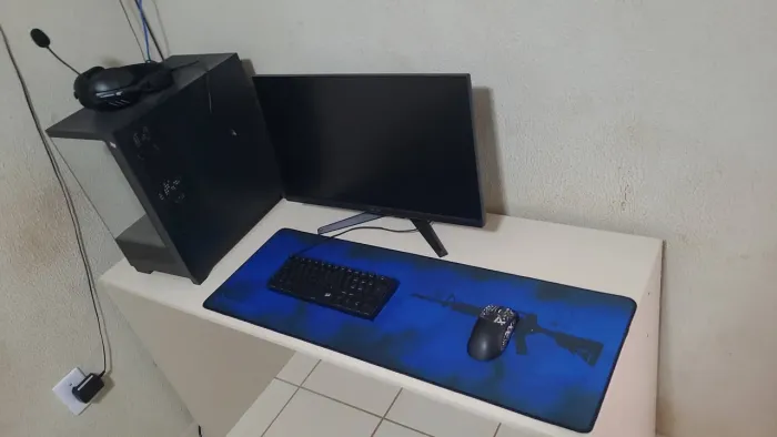 Pc gamer já com mesa