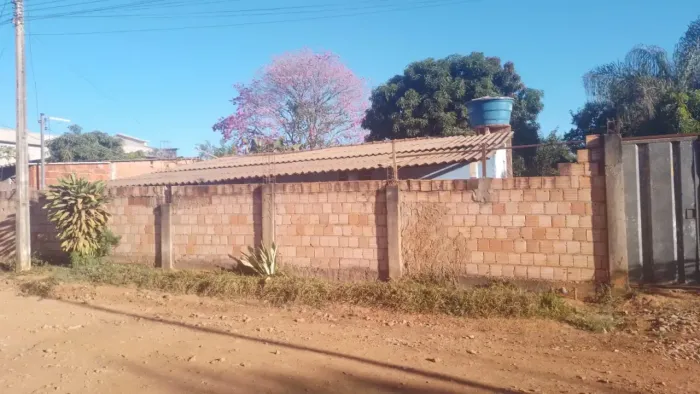 Casa na Rajadinha 3 com lote de 800 metros, ótima localização