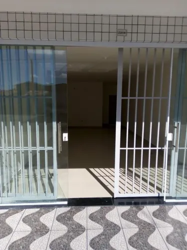 Alugo loja em Parnamirim rua do caic ( leia o anúncio )