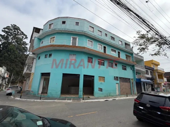 Comercial de 600m² com 8 quartos em Jaçana