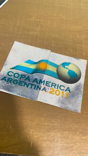 Kit 2 figurinhas logo copa américa 2011