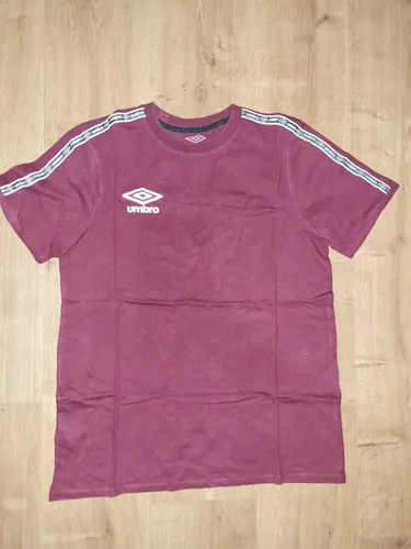 Camiseta Umbro logo Diamond