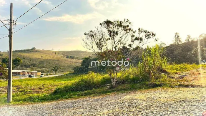 Terreno à venda, 1108 m² por R$ 335.000,00 - Condomínio Lago Dourado - Jacareí/SP