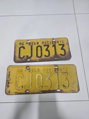 Carros antigos placa amarela decoração originais epoca