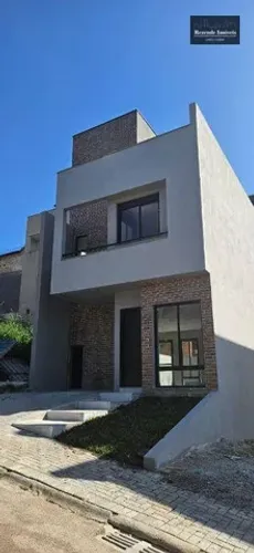 Sobrado a venda no Santa Candida