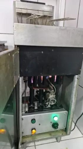 Fritadeira a gás 23L automática 