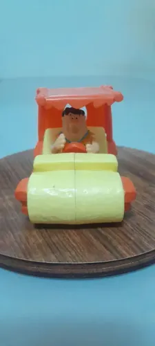 Boneco colecionaveis do seriado os flintstones.
