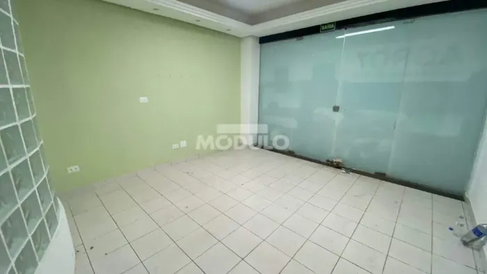 Sala comercial para locação, bairro Santa Mônica