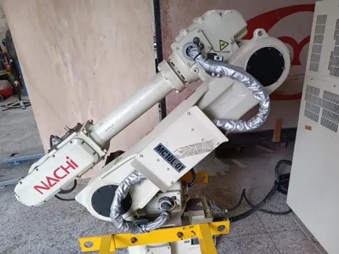 Robô Nachi MC10L-01 - Novo