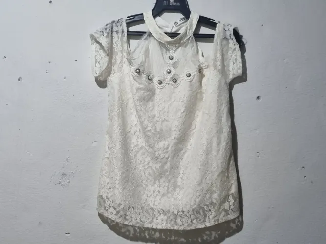 Blusa de renda in style 