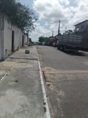 Terreno no Marivan, depois do condomínio Vida Bela.