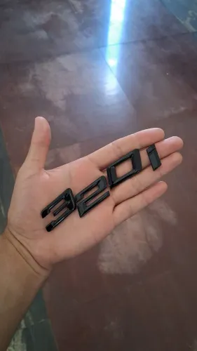 CHROME DELETE, PINTURA DE LETRAS E EMBLEMAS