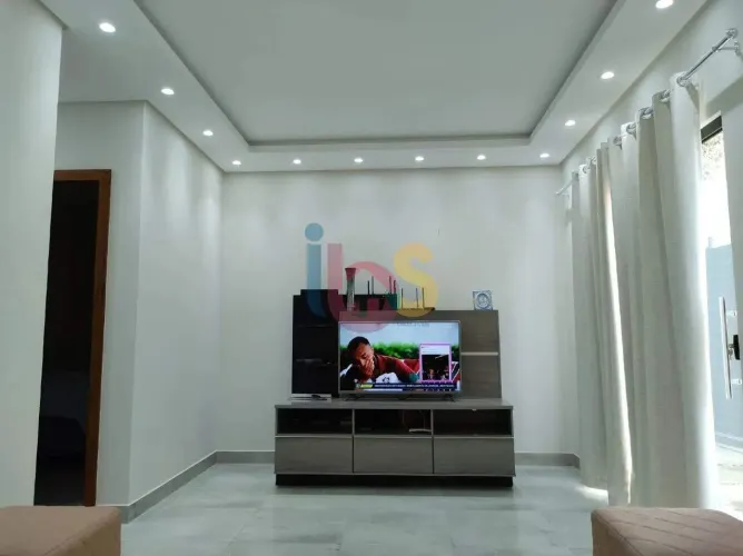 Linda Casa no Banco da Vitória
