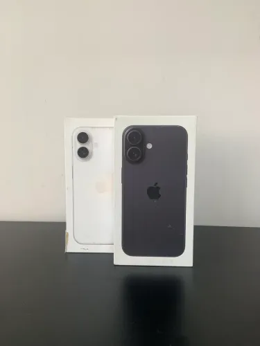 IPHONE 16 128 GB LACRADO BRANCO