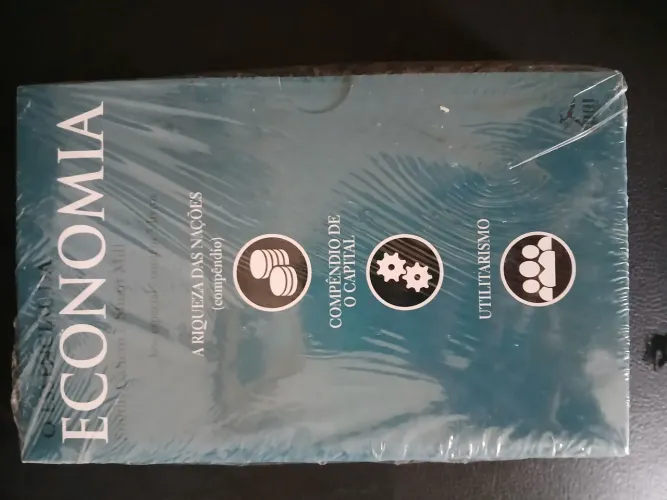 Livro Economia - Smith, Mill e Marx