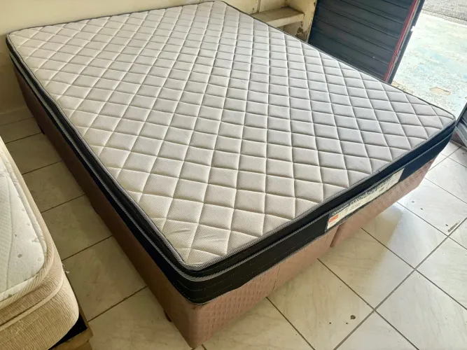Cama box de casal Queen , cama de casal bipartida 
