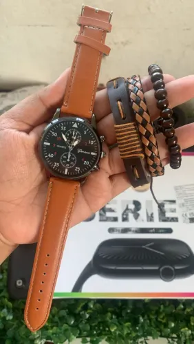 Relógio Masculino com Pulseira de Couro e Pulseiras