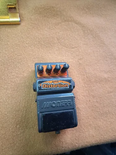 Pedal onerr super distortion