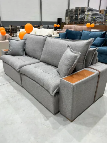 Sofá Sem Caixa com Braço em Madeira ULTIMA PEÇA