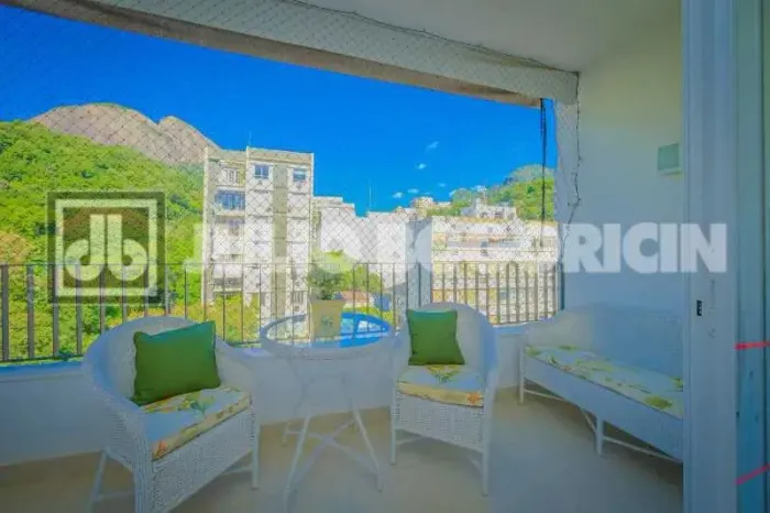 Gávea: Apartamento Reformado 3 Quartos (1 Suíte) em Rua Sem Saída - Silêncio e Segurança!