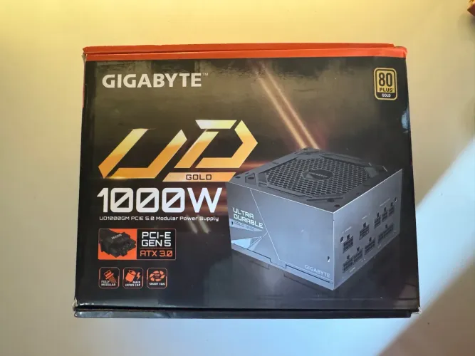 Fonte GIGABYTE UD1000GM 1000W 80 PLUS Gold PCIE 5.0 EXCELENTE ESTADO
