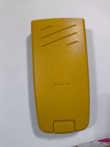 Tampa de bateria amarela para equipamento de som