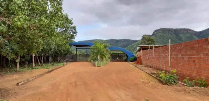 Terreno de 1.100m2 em condomínio, (12km do trevo para Aparecida do Rio Negro)