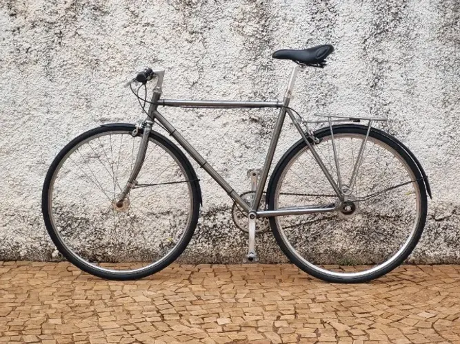 Bicicleta Airwalk - Prata - Shimano Nexus 8v.