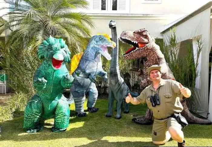 Dinossauros Personagens Vivos Dino Trex Festa infantil