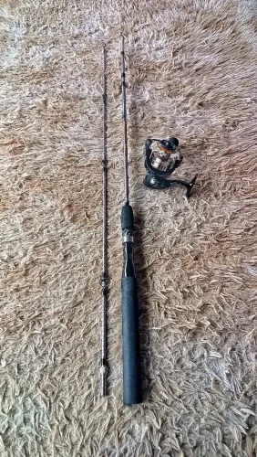 Kit de Pesca: Vara e Molinete