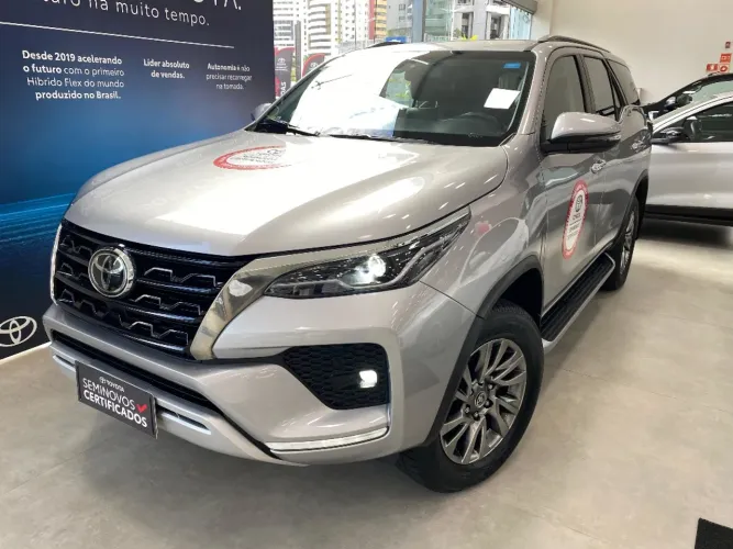 Toyota Hilux SW4 SRX 4X4 4.0 V6 24V Aut. 2021