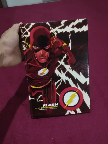 Omnibus flash por geoff johns volume 3