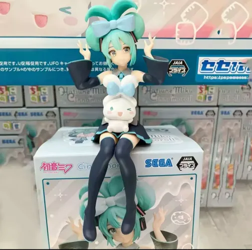 Figura Hatsune Miku x Cinnamoroll
