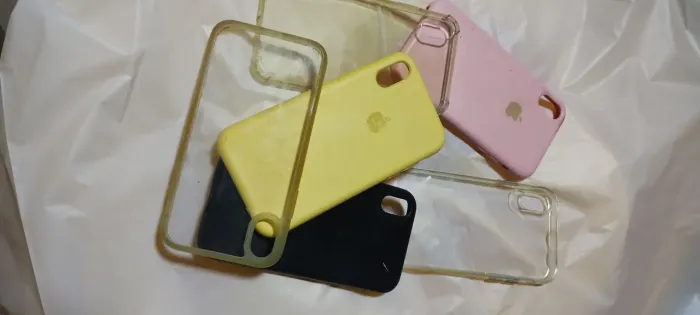 iPhone XR - Usadas capas