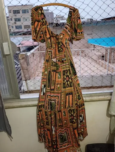 Vestido Longo Estampado alaranjado muito novo