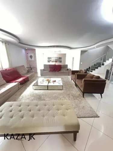 COMPRAR: Casa ampla a venda com 4 suítes, escritório, home-theater, gourmet, piscina, 4 va