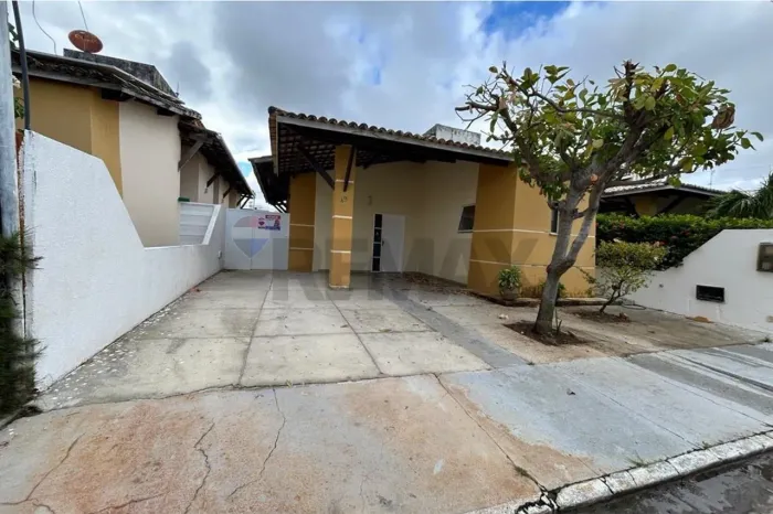 Casa zona de expansão Aruana 'condomínio Summerville REMAX