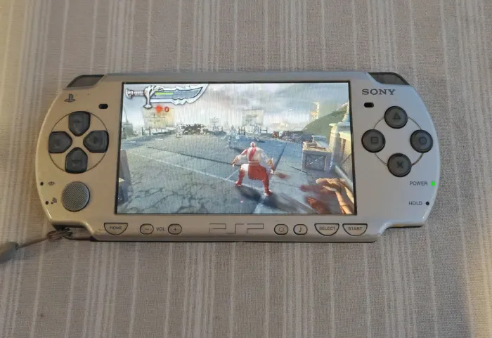 Console Sony PSP Final Fantasy 7 10th Aniversário Edição Rara e Limitada de 2007!