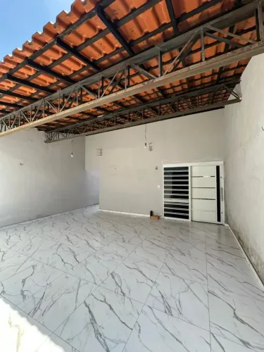 Vendo Casa Duplex Localizada na Zona leste, Próximo ao Balão do Carvalho do Planalto Urugu