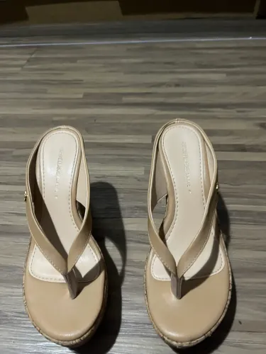 Sandália