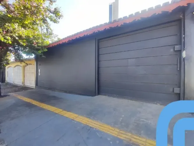 CASA COMERCIAL em Goiânia - Goiás, Nova Suiça