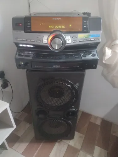 Som Sony zuki 9