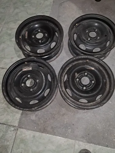 Jogo de rodas original aro 13 com calotas novo