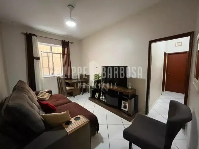 APARTAMENTO - TÉRREO - 2 QUARTOS - OLARIA (QUADRA AZUL)
