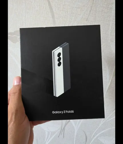 Sansung galaxy Zfold 6 512gb ,aceito troca e passo cartão